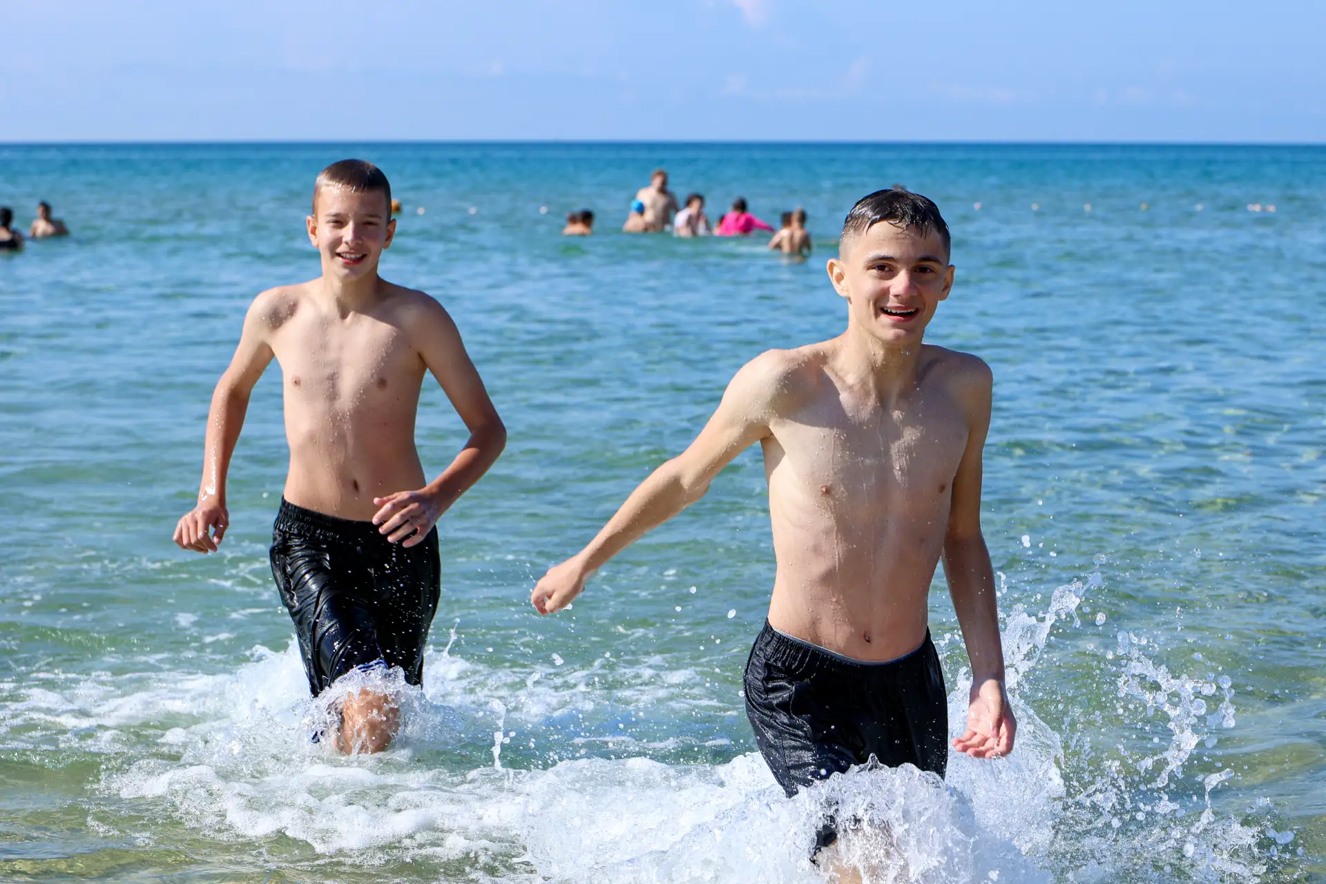 🌊 ЛУЧШИЕ МОМЕНТЫ ОСЕНИ — У МОРЯ ☀️😄