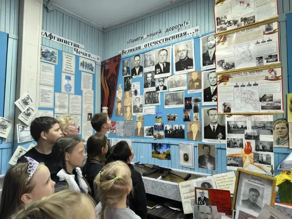 День памяти и скорби, особенно значимый день для всех жителей России 🇷🇺 
В далеком 1941 году 22 ию