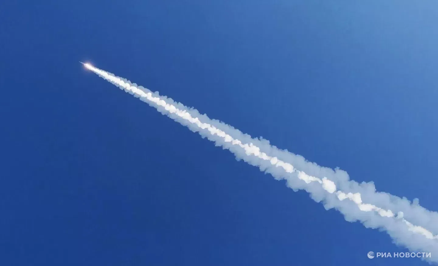 💥 Российские войска нанесли удары по портам и морским судам, задействованным для ВСУ.