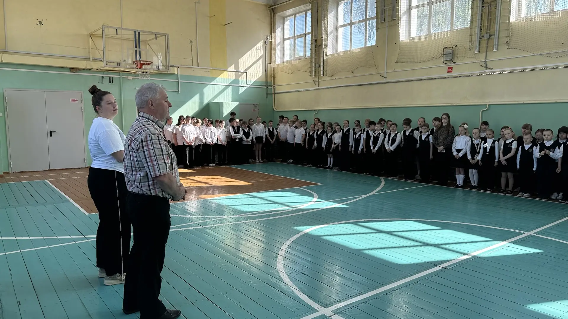 🎉 Всероссийский день музеев и конкурс «Равнение на победу» в нашей школе!  18 мая в России отмечают 