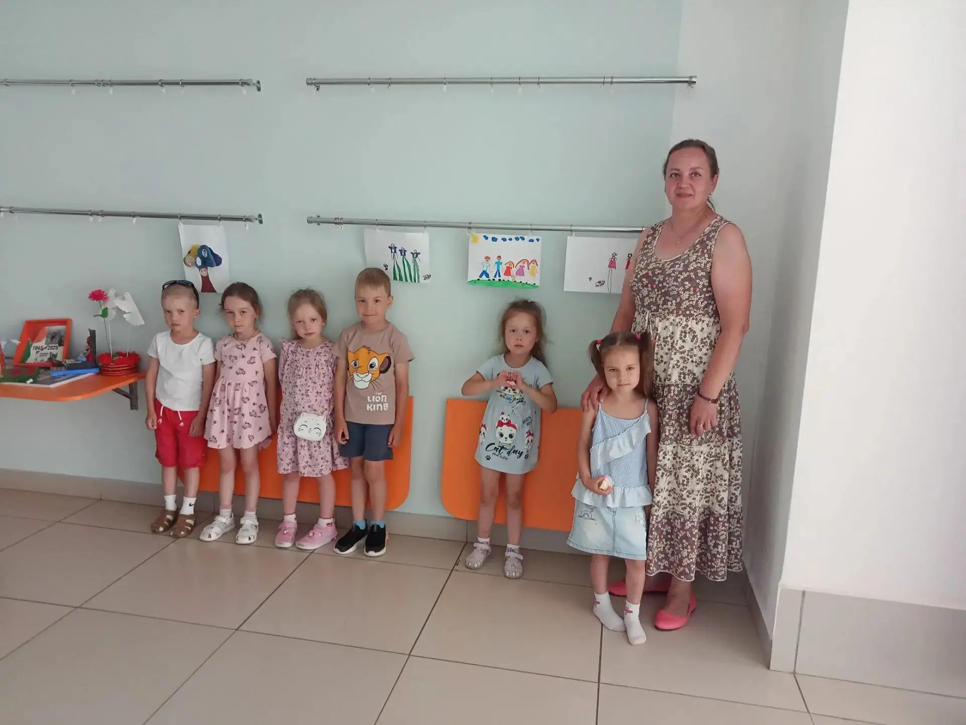 🌼🌼🌼 День семьи, любви и верности!

👩‍🦰👩🧑‍🦰Воспитанники 12 и 14 групп детского сада №98 вмест