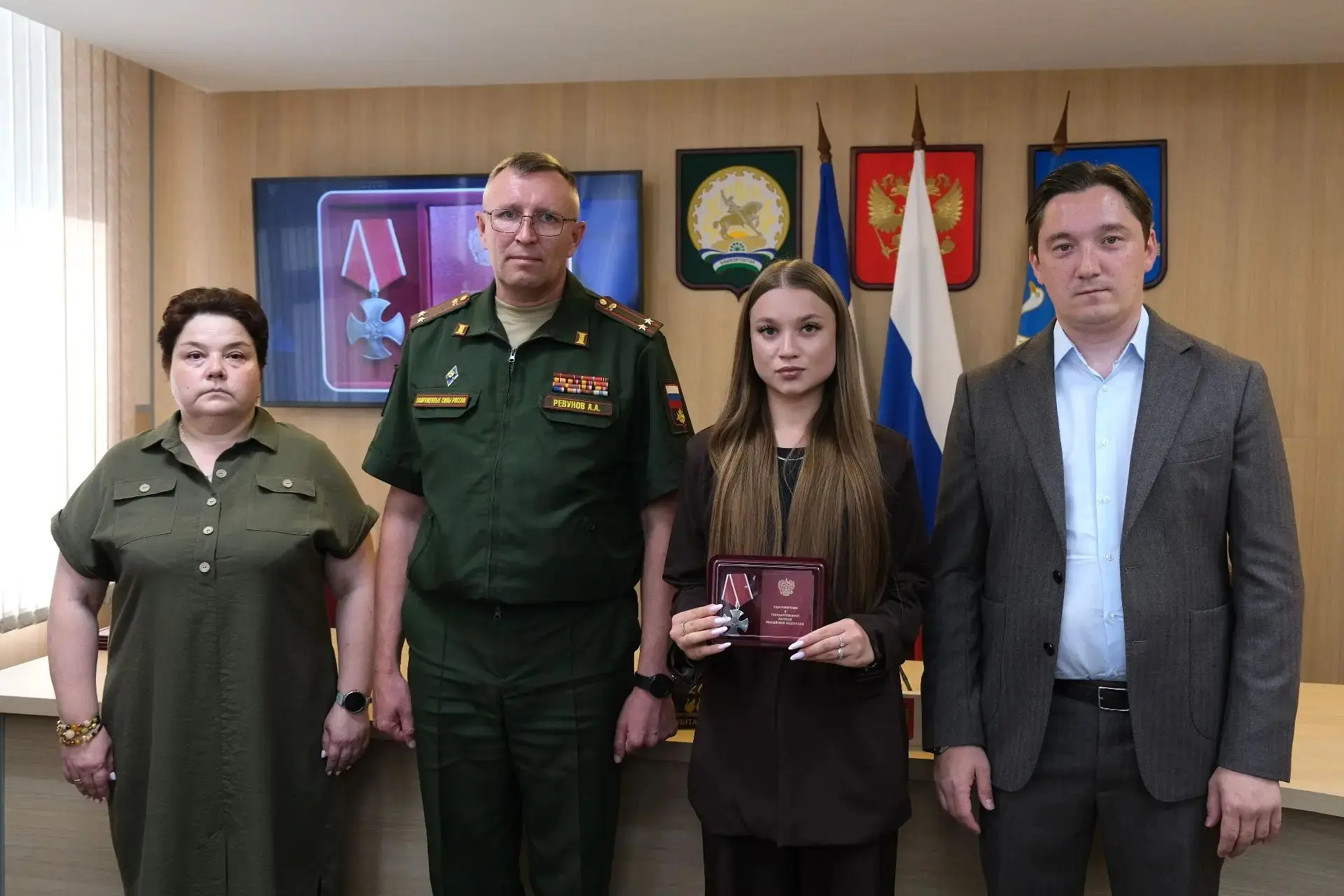 Вручили Ордена Мужества и медаль «Участнику специальной военной операции» посмертно нашим землякам, 