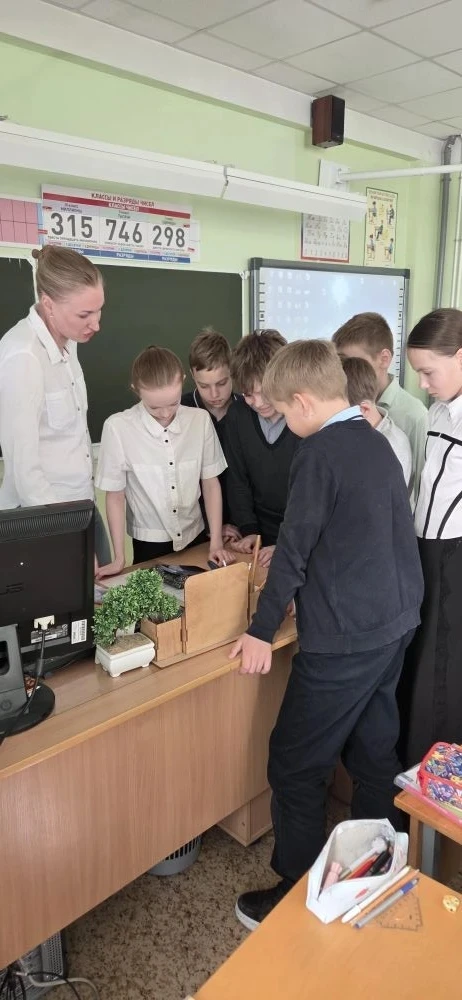 🌟 Удивительная встреча в 4 «Б»! 🌟  Сегодня наш классный час прошёл необычно и очень интересно! К нам