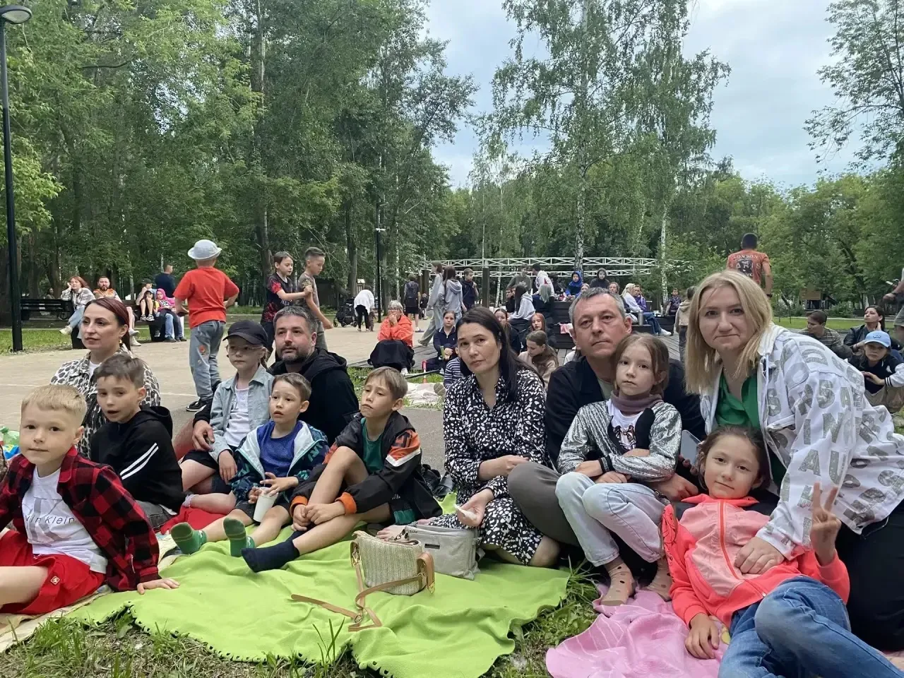🌳Парк Бибишева снова собрал вместе челнинцев! Сегодня здесь состоялся показ фильма «Ка...