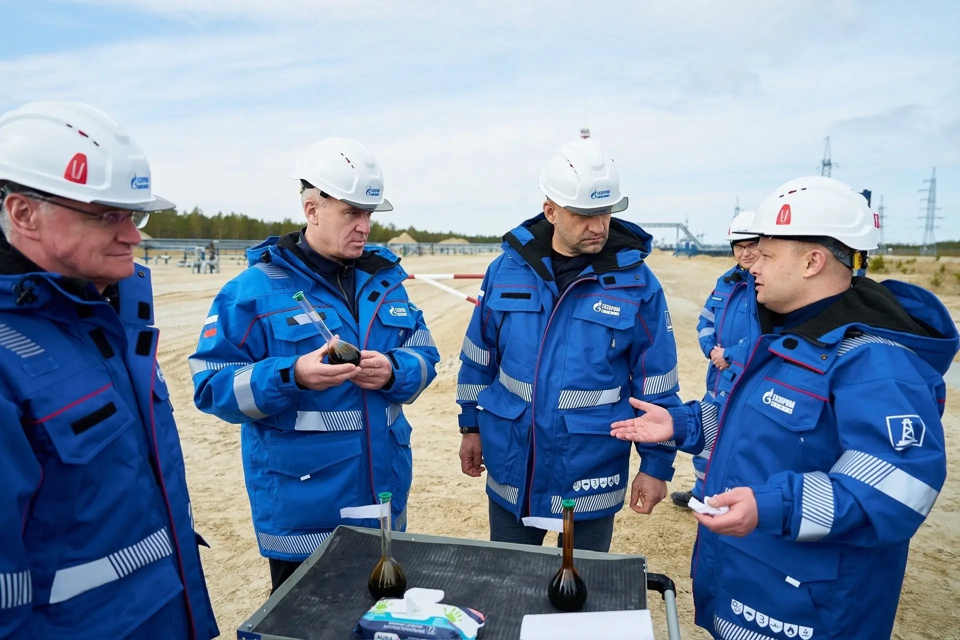 Развитие нефтяного кластера в Югре: визит полномочного представителя Президента РФ в УрФО  Губернато