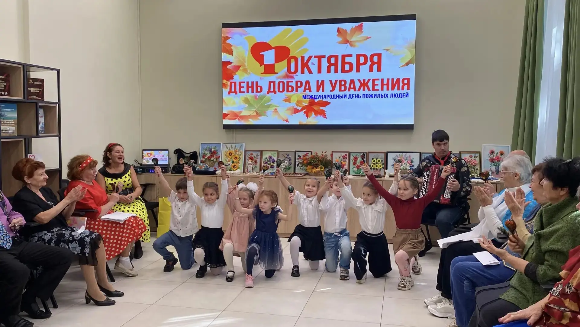 Ребята группы "Семицветик" отправились в Департамент  социальной защиты населения Совет...