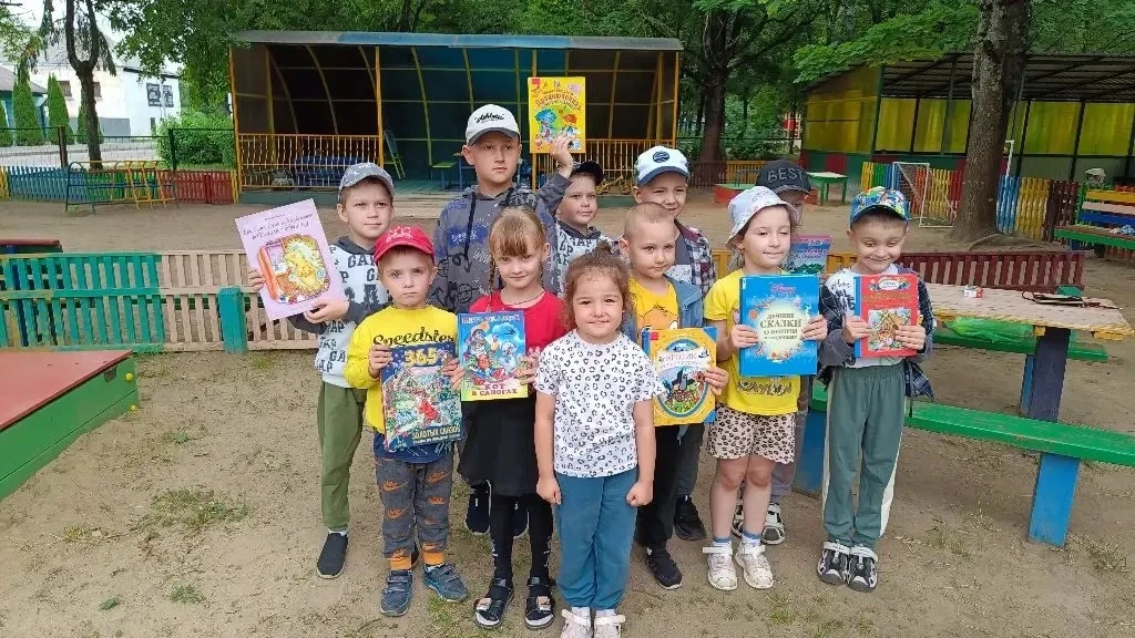 ☀️ Литературный пикник «Буквоград под солнцем».

В нашем детском саду прошел теплый дружеский визит 