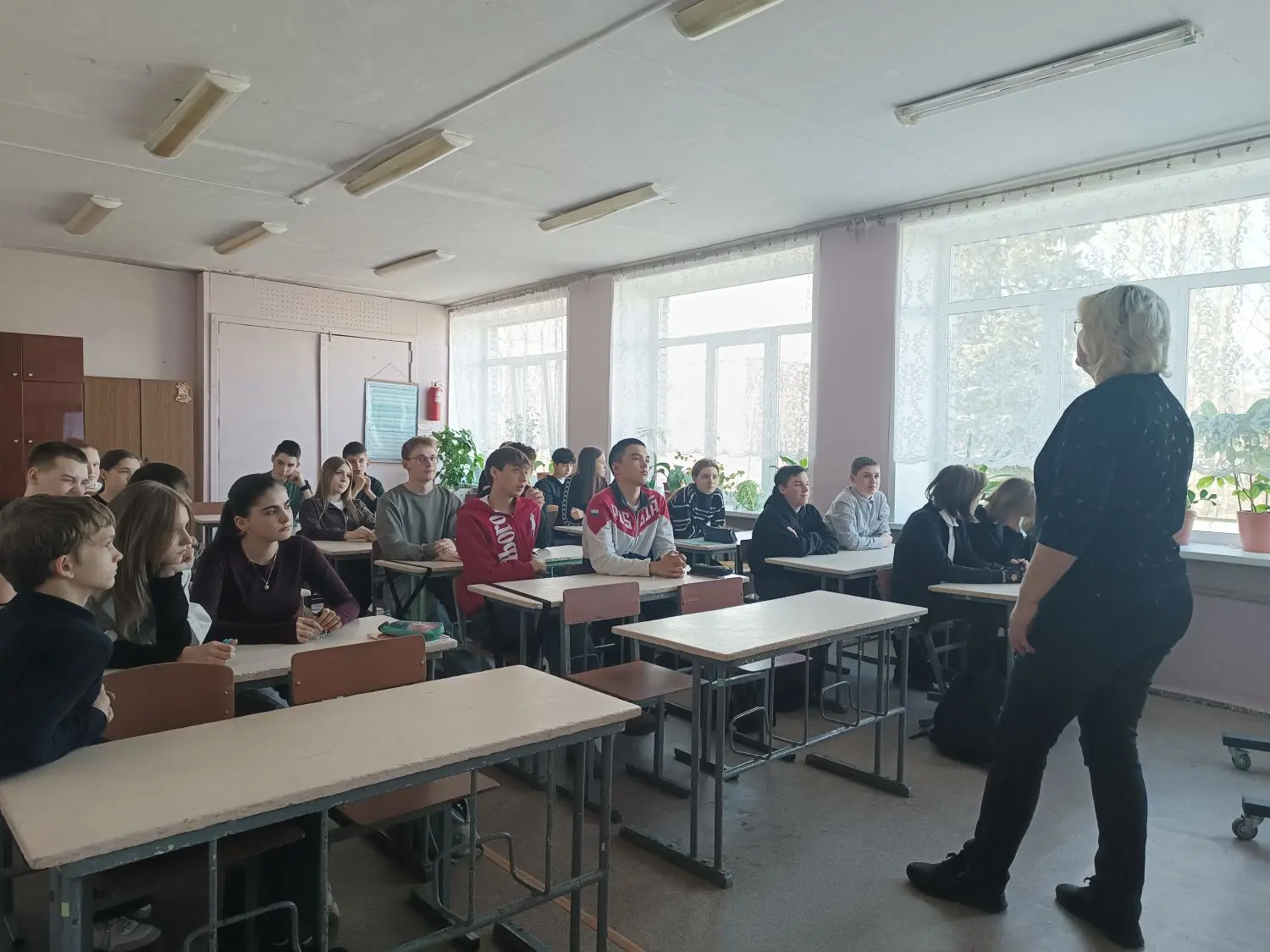🗣️ Профилактические беседы для восьмиклассников: говорим о здоровье всерьёз!  Для учеников 8‑х класс