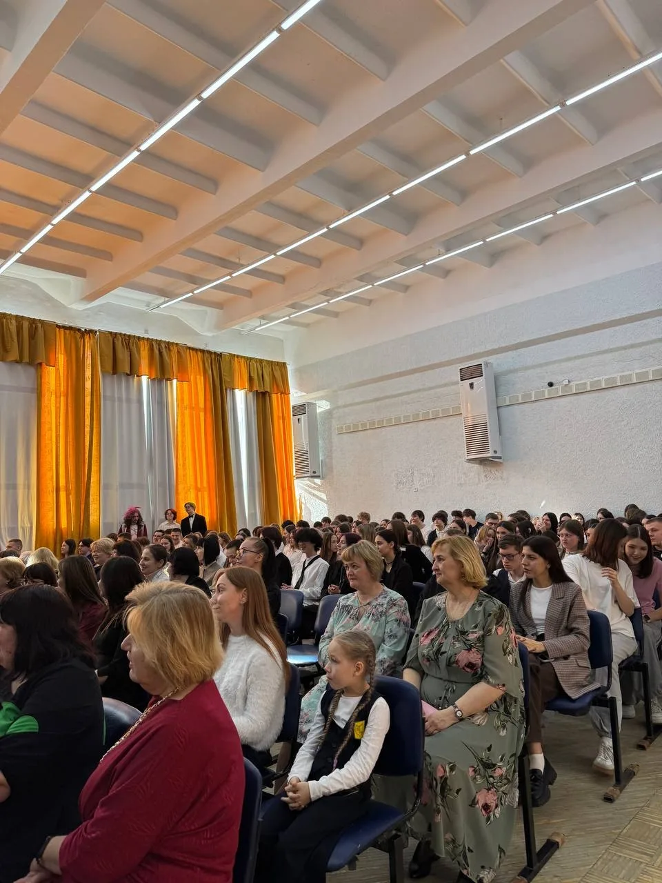 ❤🌹На прошлой неделе в нашей школе прошел праздничный концерт, приуроченный к Международному женскому