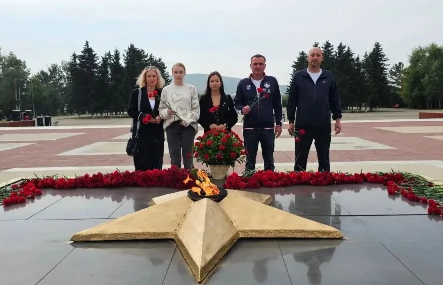 🇷🇺 Забайкальская краевая спортивная школа «Олимпиец» почтила память героев.