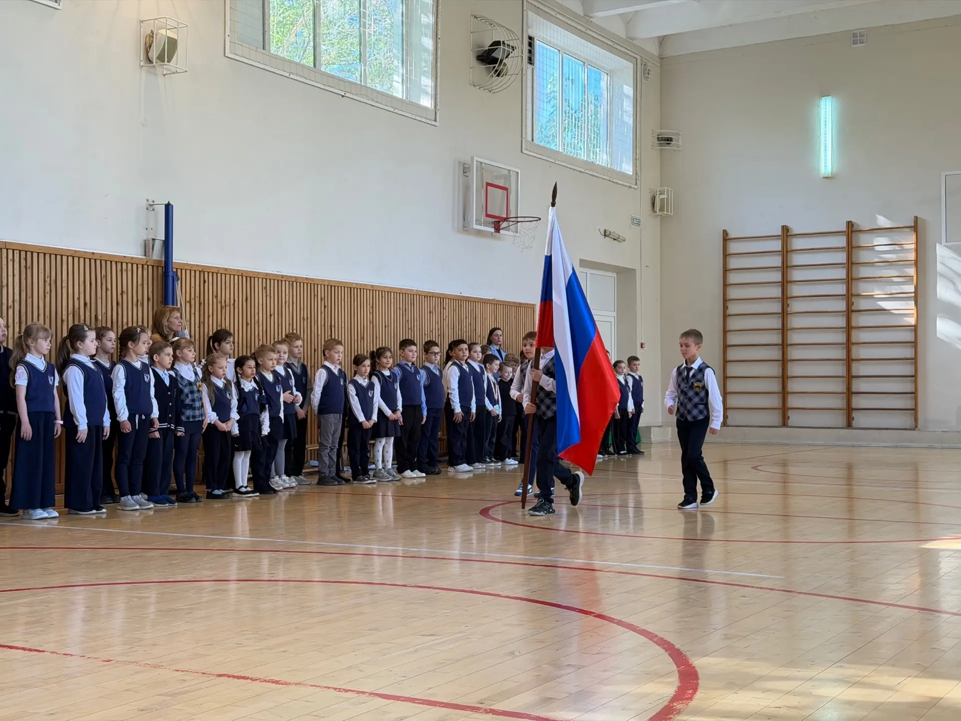 2️⃣7️⃣.0️⃣4️⃣.2️⃣0️⃣2️⃣6️⃣ - Традиционная церемония поднятия Государственного флага и исполнения гим
