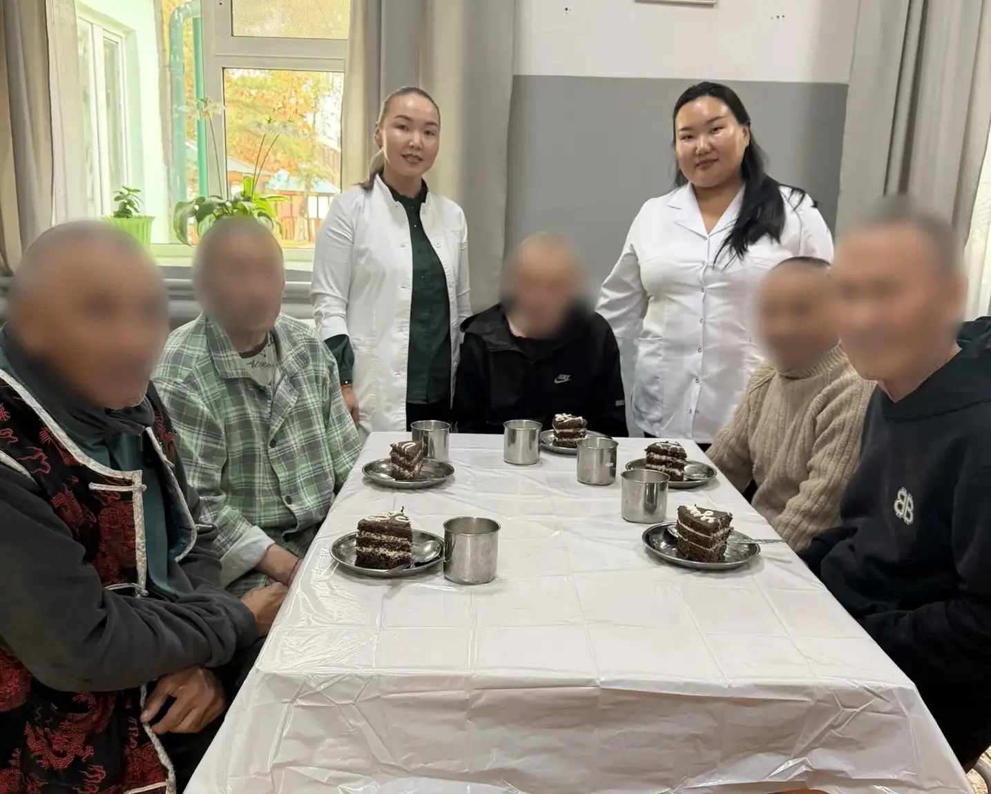 📅 В честь Дня пожилых людей в мужском отделении прошло особенное мероприятие. Медицинс...