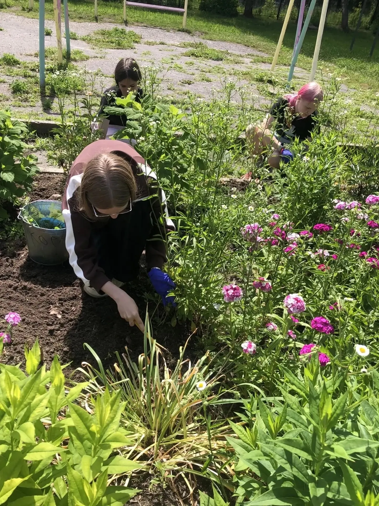 День в лагере "КРУТО" выдался на все сто! ☀️🌱

Сегодня мы провели время не просто весело, но и с ог