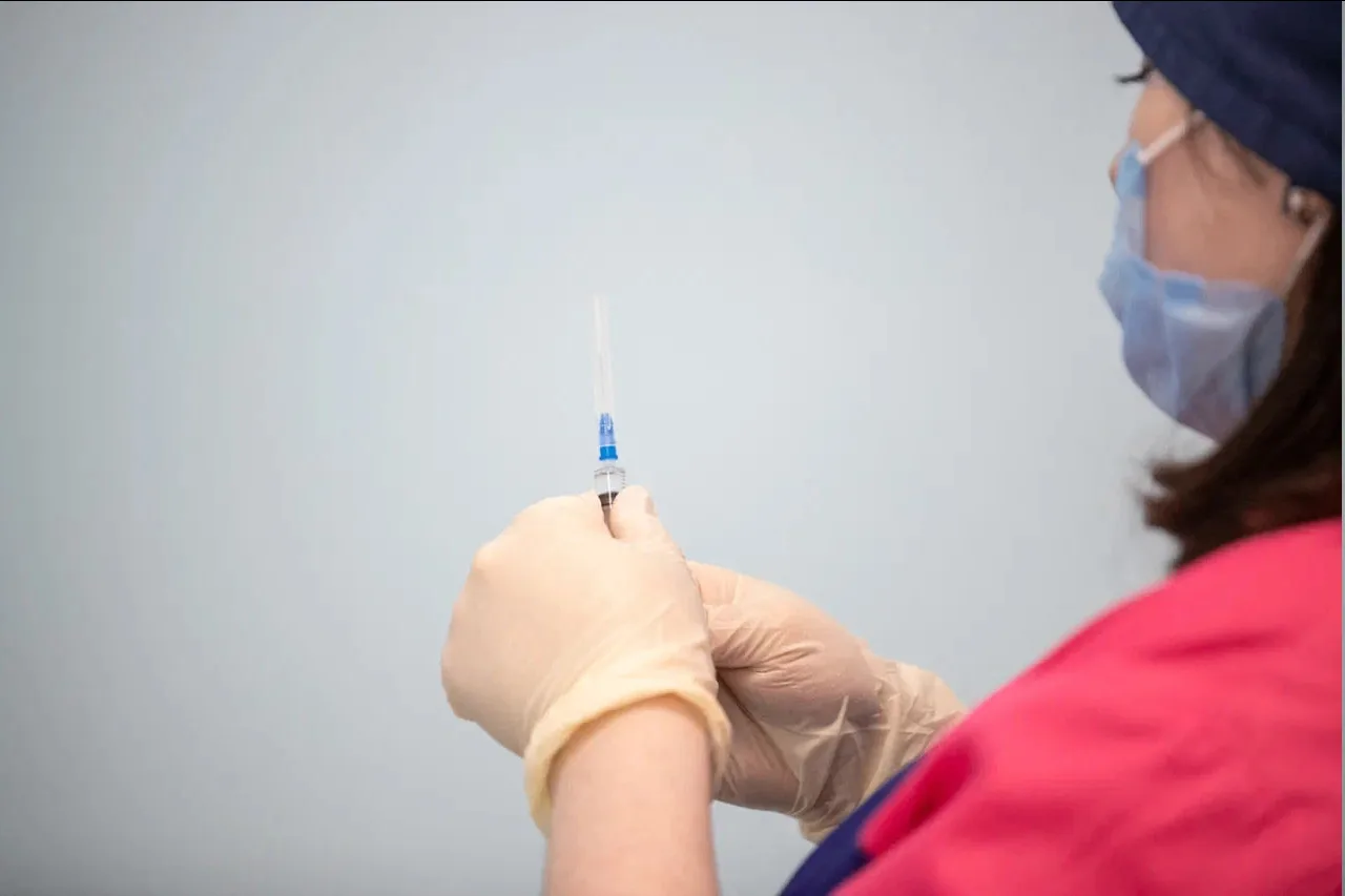 В Тульской области продолжается вакцинация от гриппа 💉