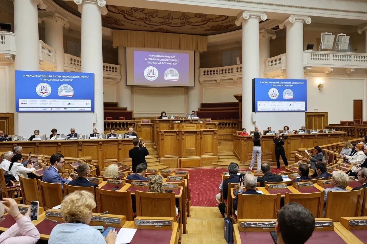 Начальник ГУ Минюста России по СПб и ЛО принял участие в VI Международном антикризисном...