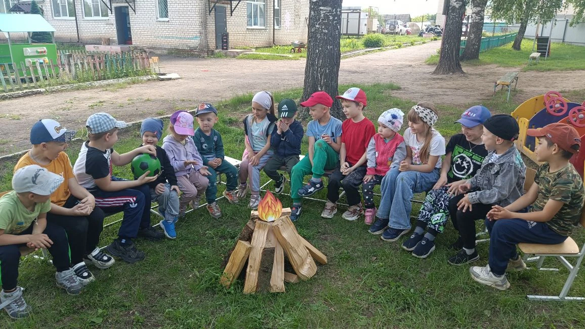 🌲 В поход понарошку: день приключений в нашем саду! 🌲