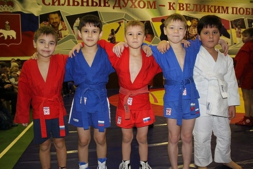 Приглашаем детей на занятия спортивным самбо!