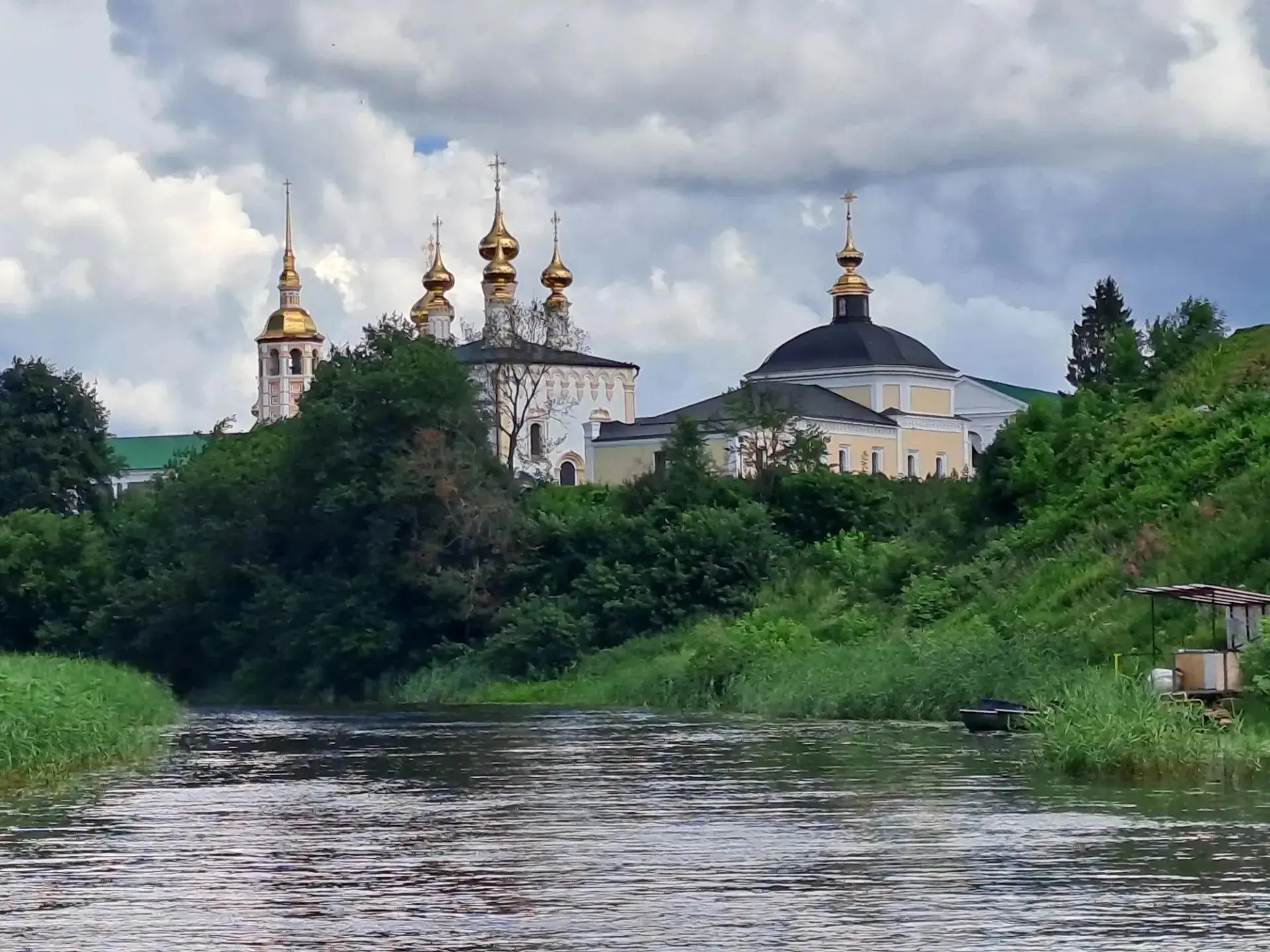 Летнее турне по Золотому кольцу

🧳 Путешествия – это не только новые места, но и впечатления, котор