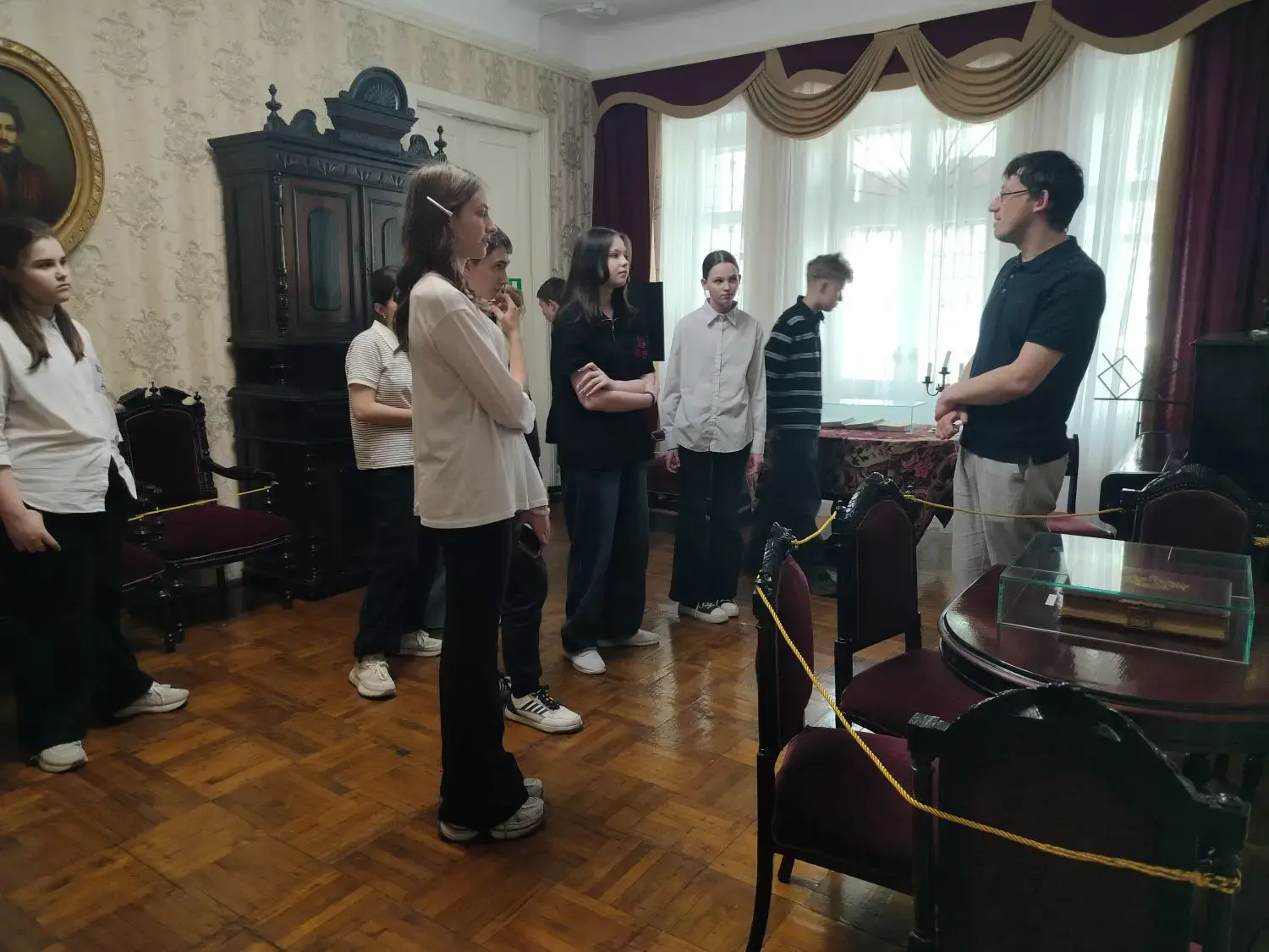 В увлекательной музейной программе "Винтажное настроение в Доме Голицыных" приняли учас...