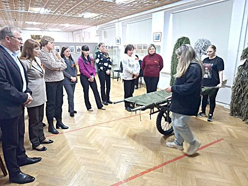 ВЫСТАВКА, ОБЪЕДИНЯЮЩАЯ СЕРДЦА   В Северском историко-краеведческом музее прошла выставка, посвященна