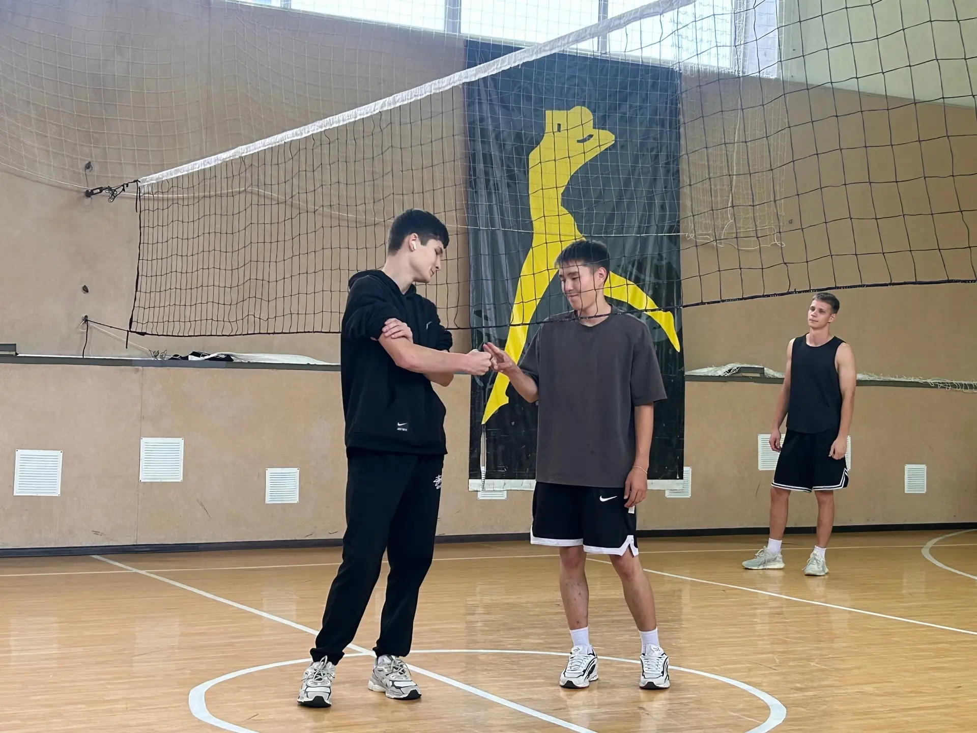 Неделя спорта продолжается! 🏐