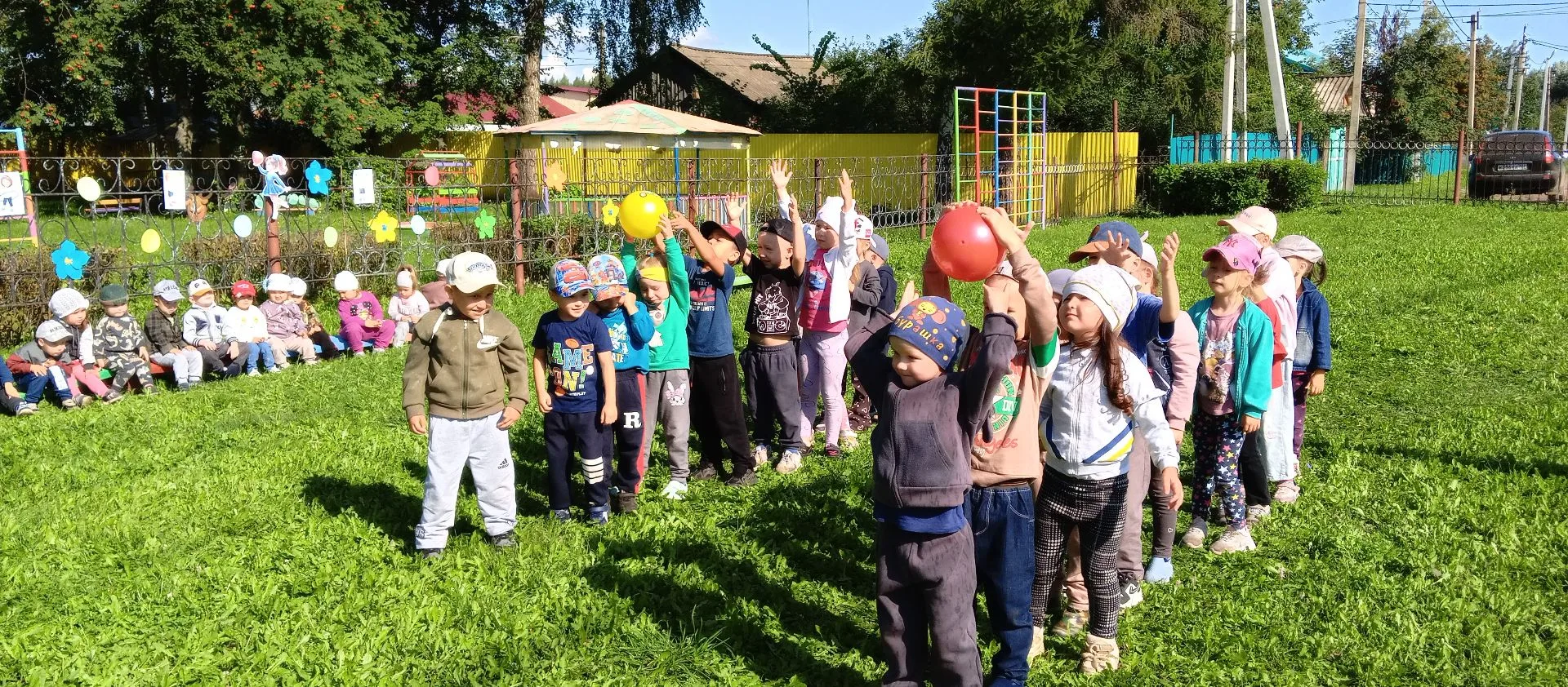 ☀Лето - время для движения, улыбок и верных друзей!