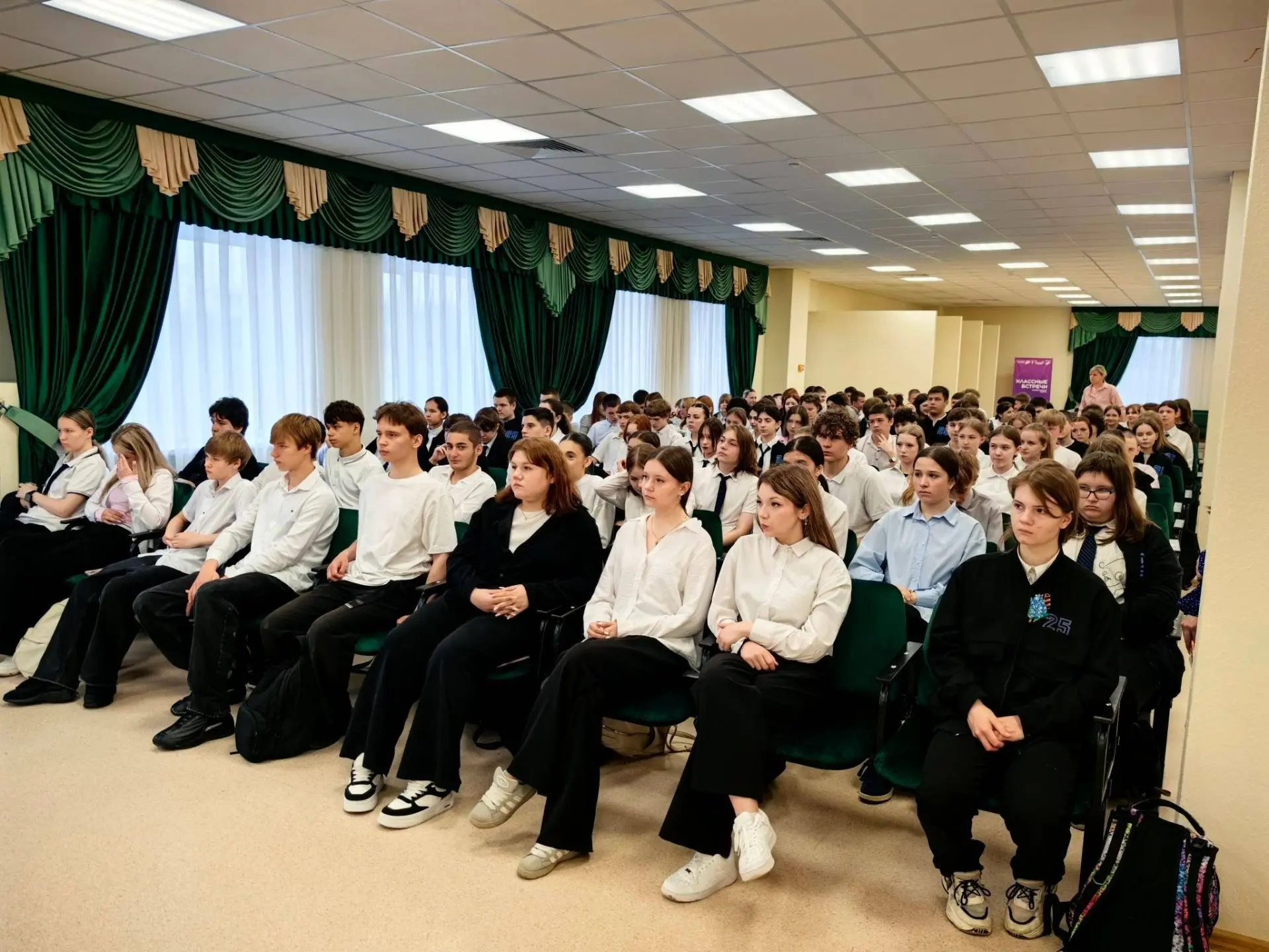 🏛️ Ученики МБОУ СОШ № 25 побывали на музейном уроке «Михайловцы в годы Великой Отечественной войны»