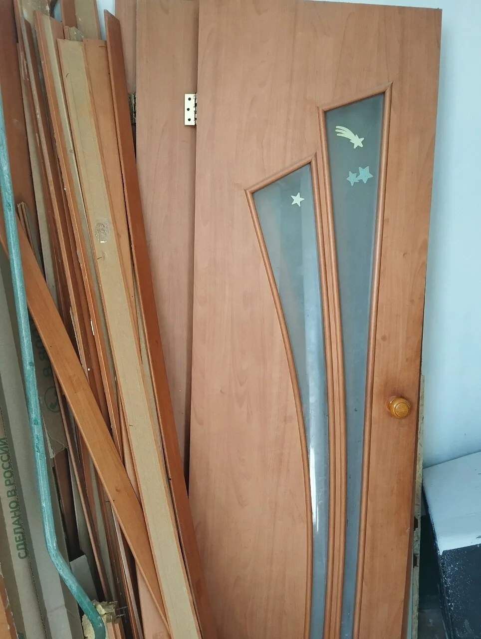 Продам двери 80 и 60