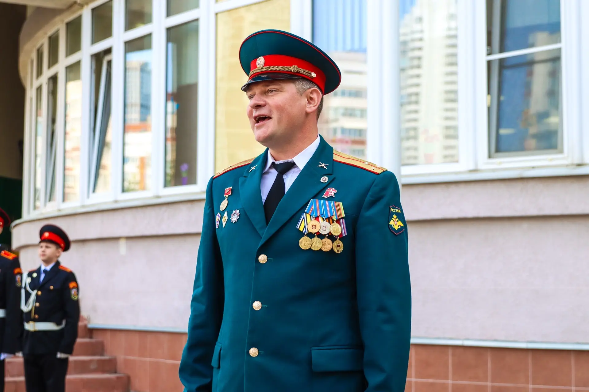 🇷🇺 Традиционное начало недели  ✨ Начинаем учебную неделю с торжественного поднятия флага, исполнения