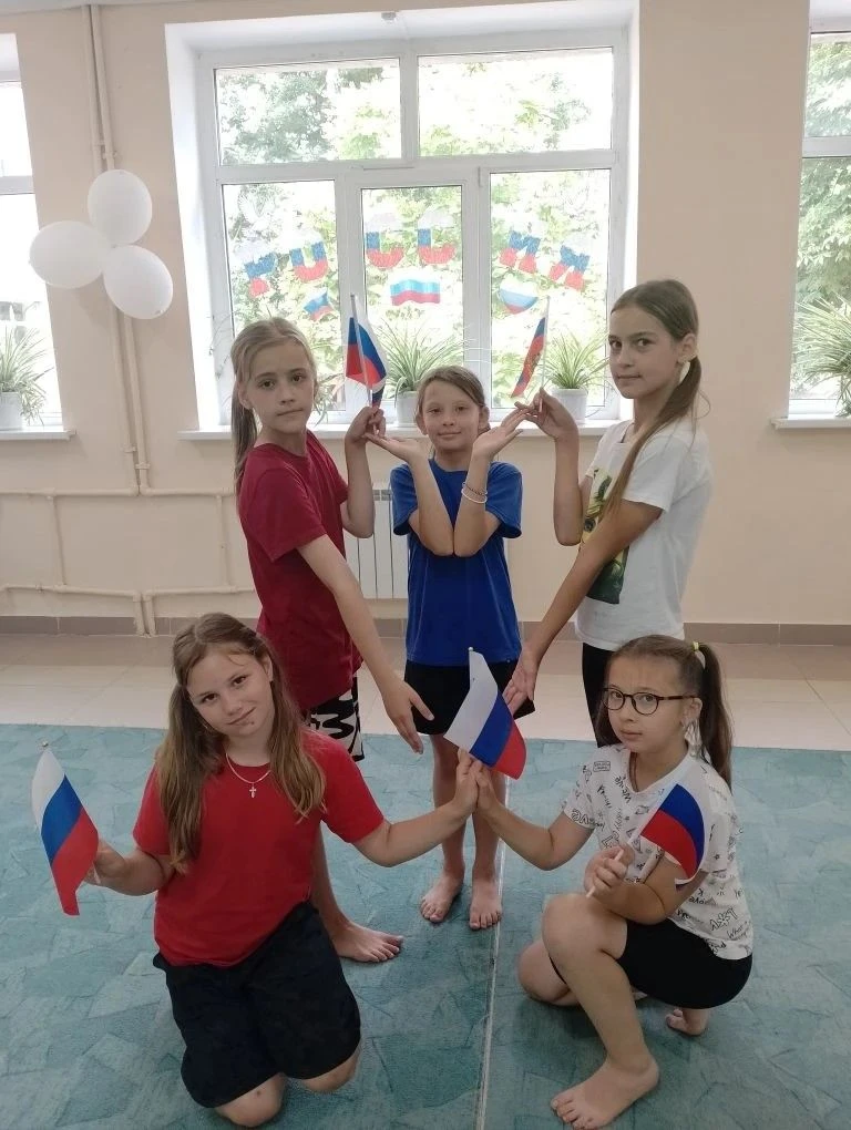 11 июня в нашем пришкольном лагере "Колокольчик" прошел тематический день, посвященный одному из гла