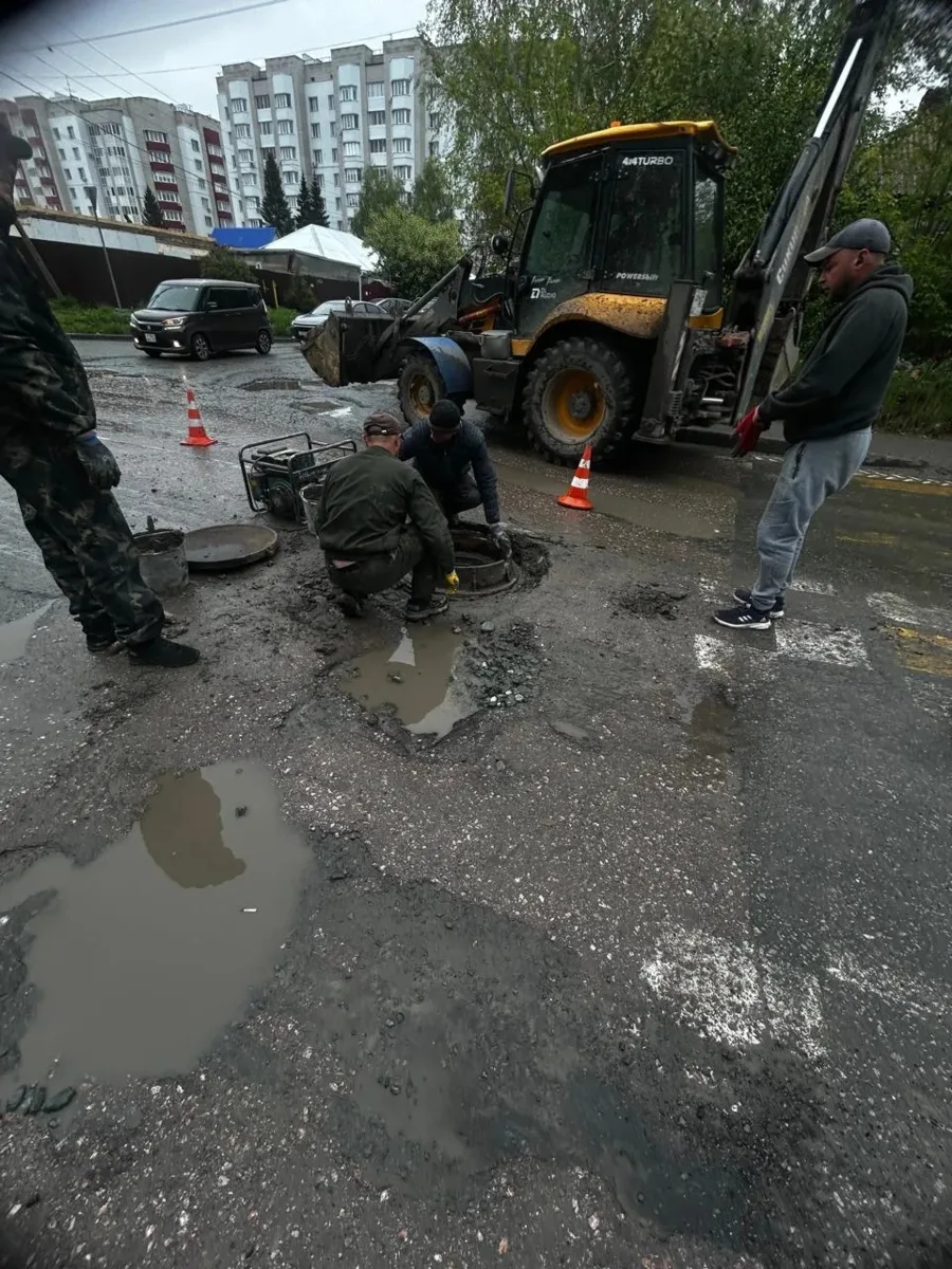 В Бердске начали ремонт провала на перекрёстке Рогачёва и Красноармейской  Продолжаются работы по 