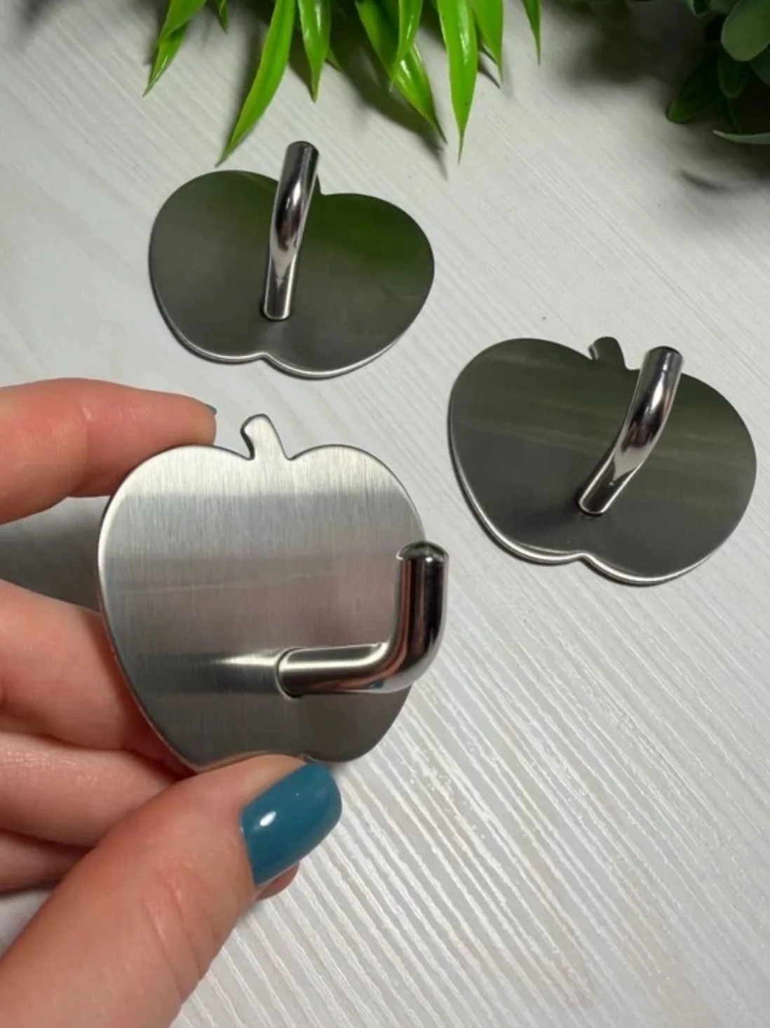 Самоклеящиеся крючки для кухни 😍