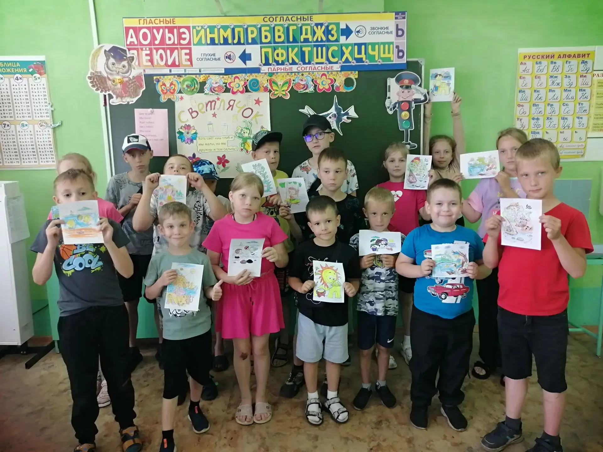 #ВотОноКакоеНашеЛето
#ШкольныйОздоровительныйЛагерь
#БезопасноеЛето
#БезопасностьНаВоде
    Сегодня 