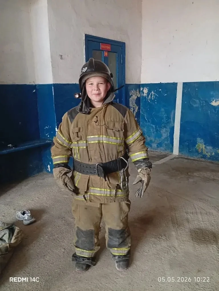 6 "Б" класс МБОУ СОШ №3: Будущие герои на страже города! 🚒🔥  5 мая 2026 года. Сегодня для учеников 6