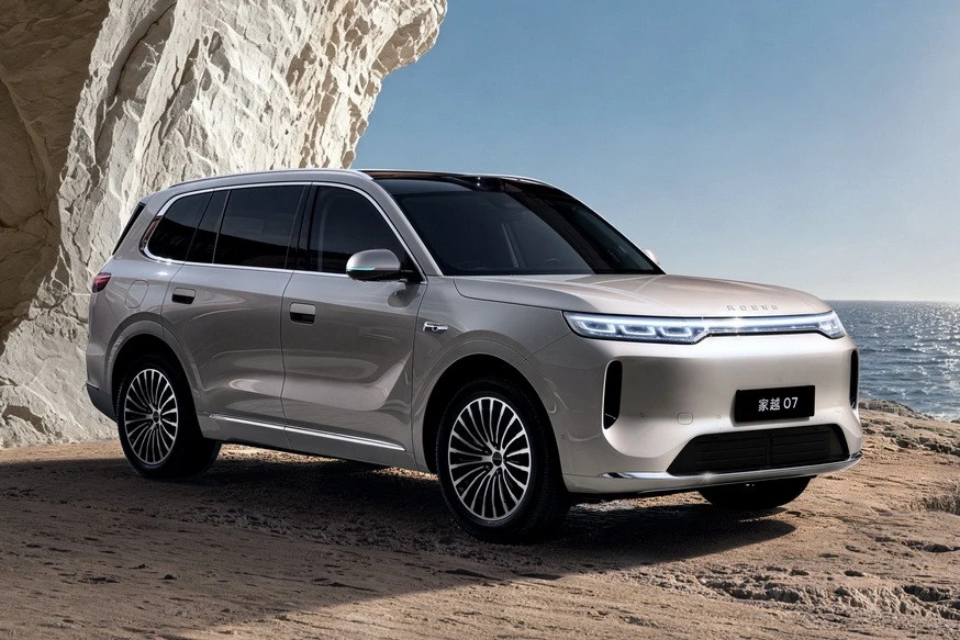 🇨🇳 Roewe Jiayue 07 — большой гибридный кроссовер с «богатой начинкой»