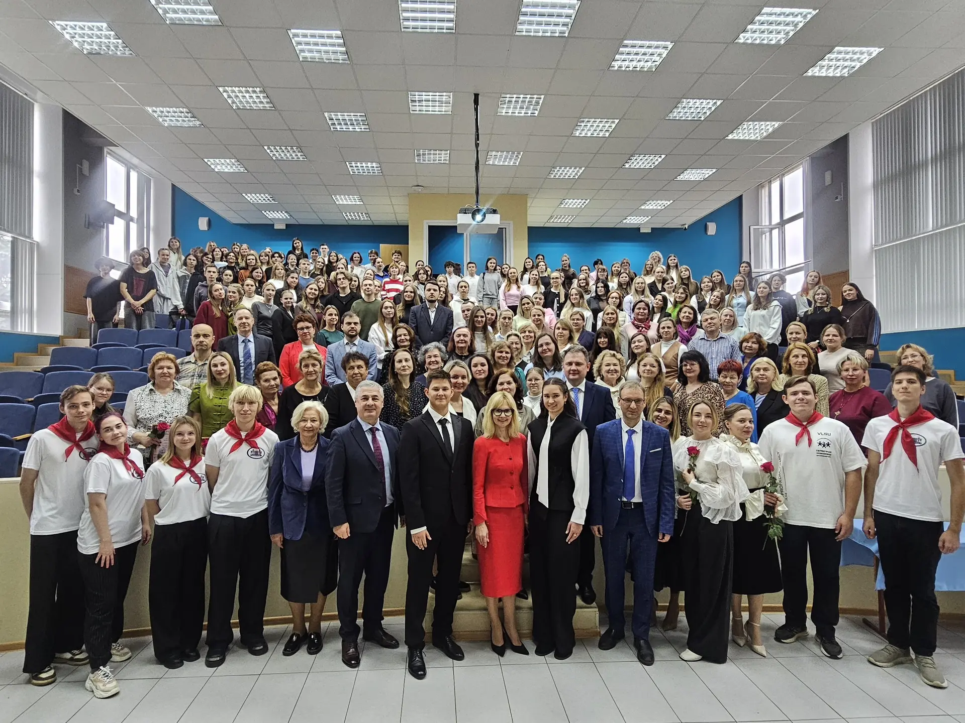 Сейте разумное, доброе, вечное! Сейте! С Днём учителя! Гордимся нашими педагогами и вып...