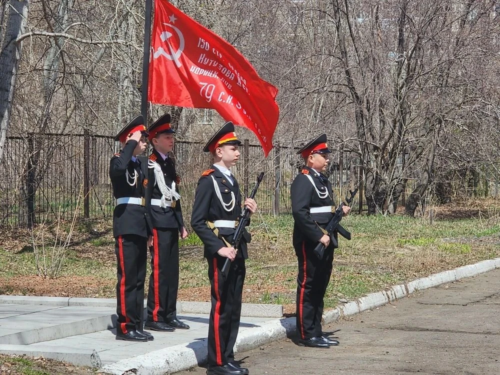 🏅 Сегодня в школе прошёл торжественный митинг ко Дню Победы! В мероприятии приняли участие учащиеся,