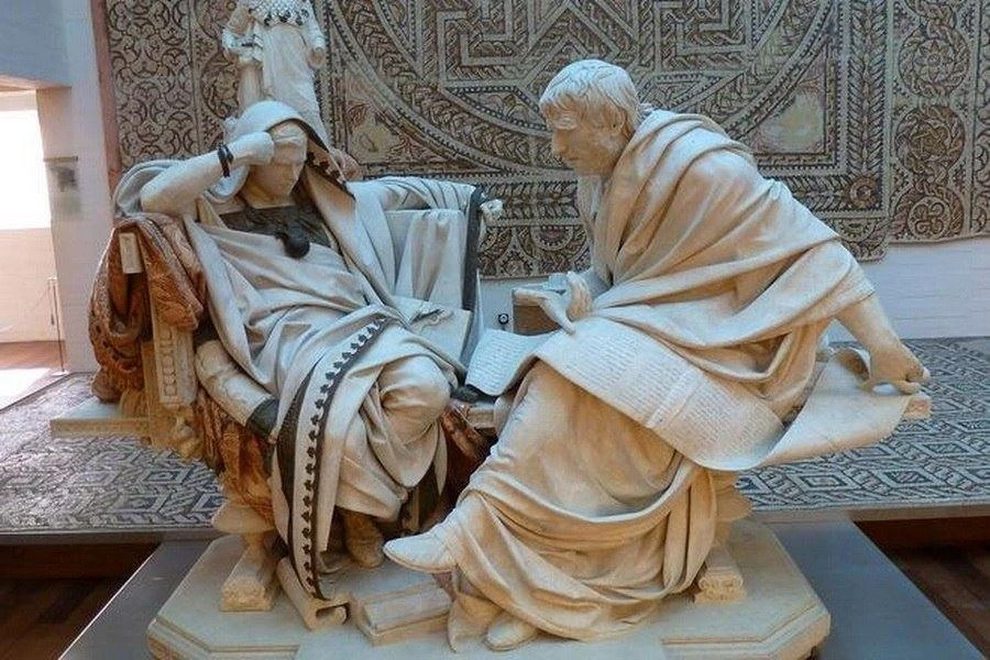 💒💒💒💒💒💒💒💒💒💒

Чернь считает религию истиной, мудрец ложью, а правитель – полезным изобретени