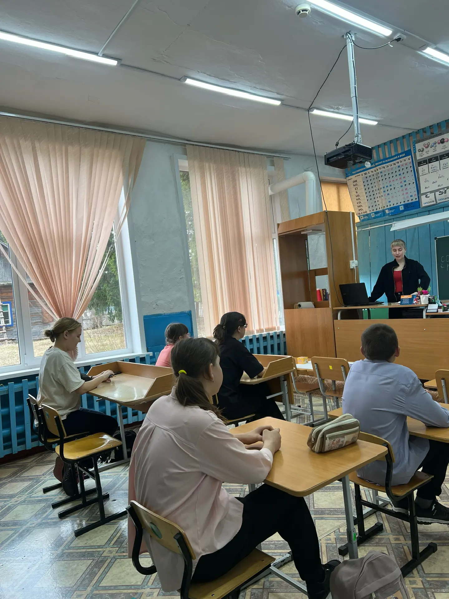 🚫 Стоп, опасно! Стоп, наркотики!

В рамках общероссийской акции «Сообщи, где торгуют смертью» в наш