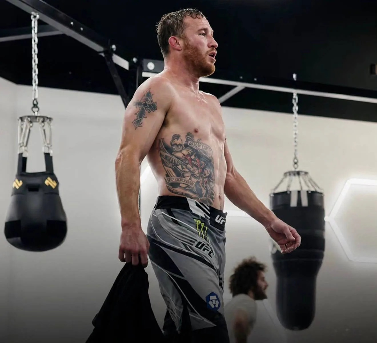 Форма участников UFC в Белом доме за пять дней до турнира.