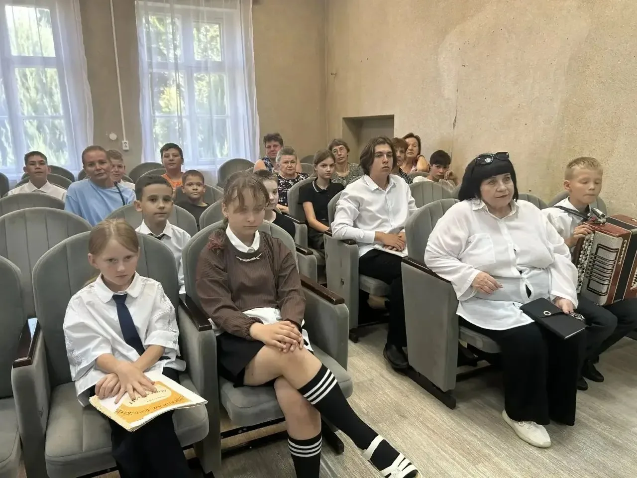 Детская школа искусств № 1 г. Вольска распахнула свои двери, приветствуя всех, кто гото...