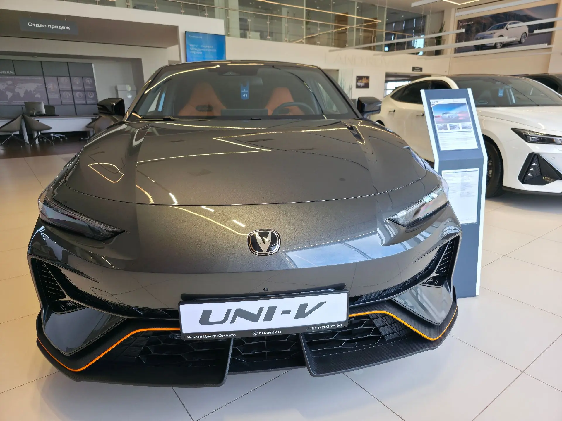 🚗🔥 Changan UNI‑V 2.0T — та самая «новая Октавия», которую мы заслужили. Только злее, быстрее и без D