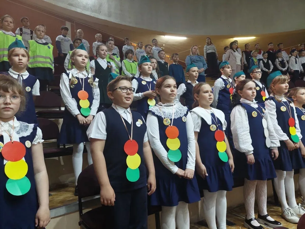🥇Отряд ЮИД 3 класса Б Гимназии одержал победу в городском конкурсе «В лучах светофора  — 2026»  🚦14 
