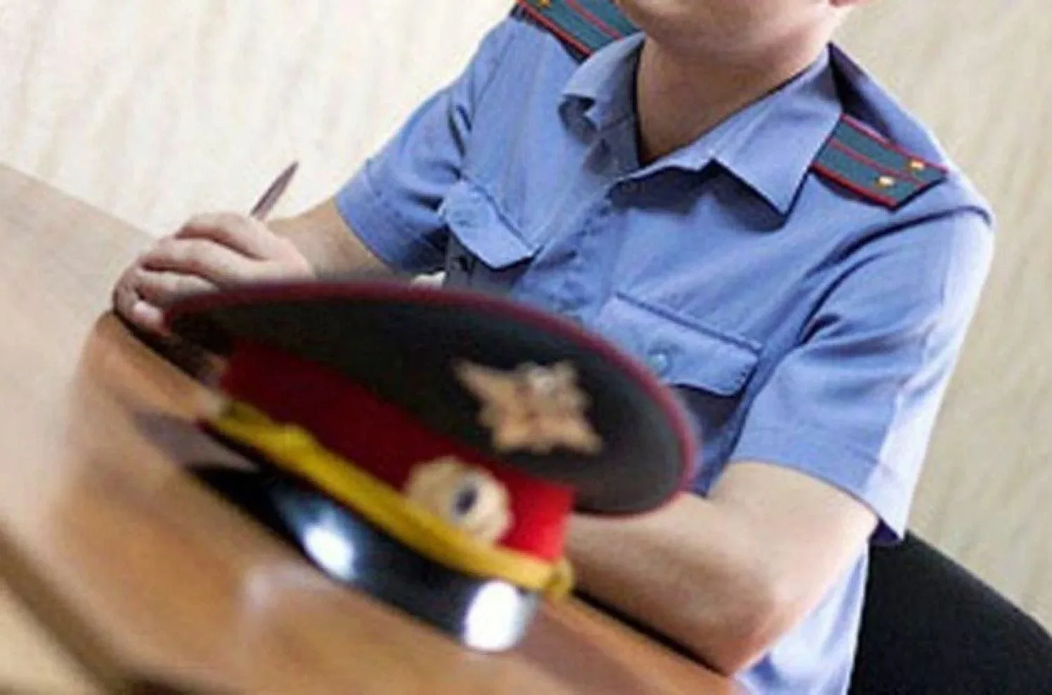 В Жиздре участковый всего за час раскрыл кражу и вернул пенсионерке украденный кошелек ...