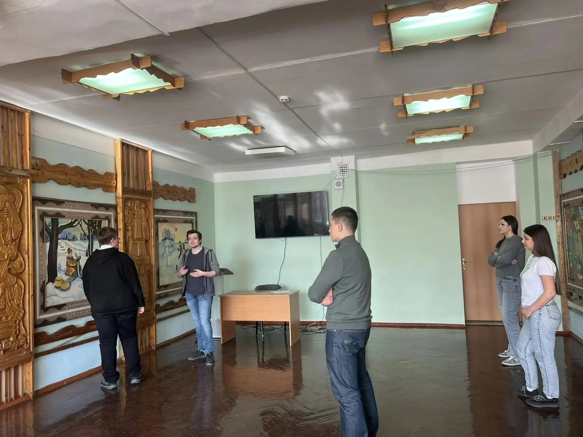 Мастер класс 🎭 на школе актива ученического самоуправления посетили активисты из 8д класса.  Ребята 