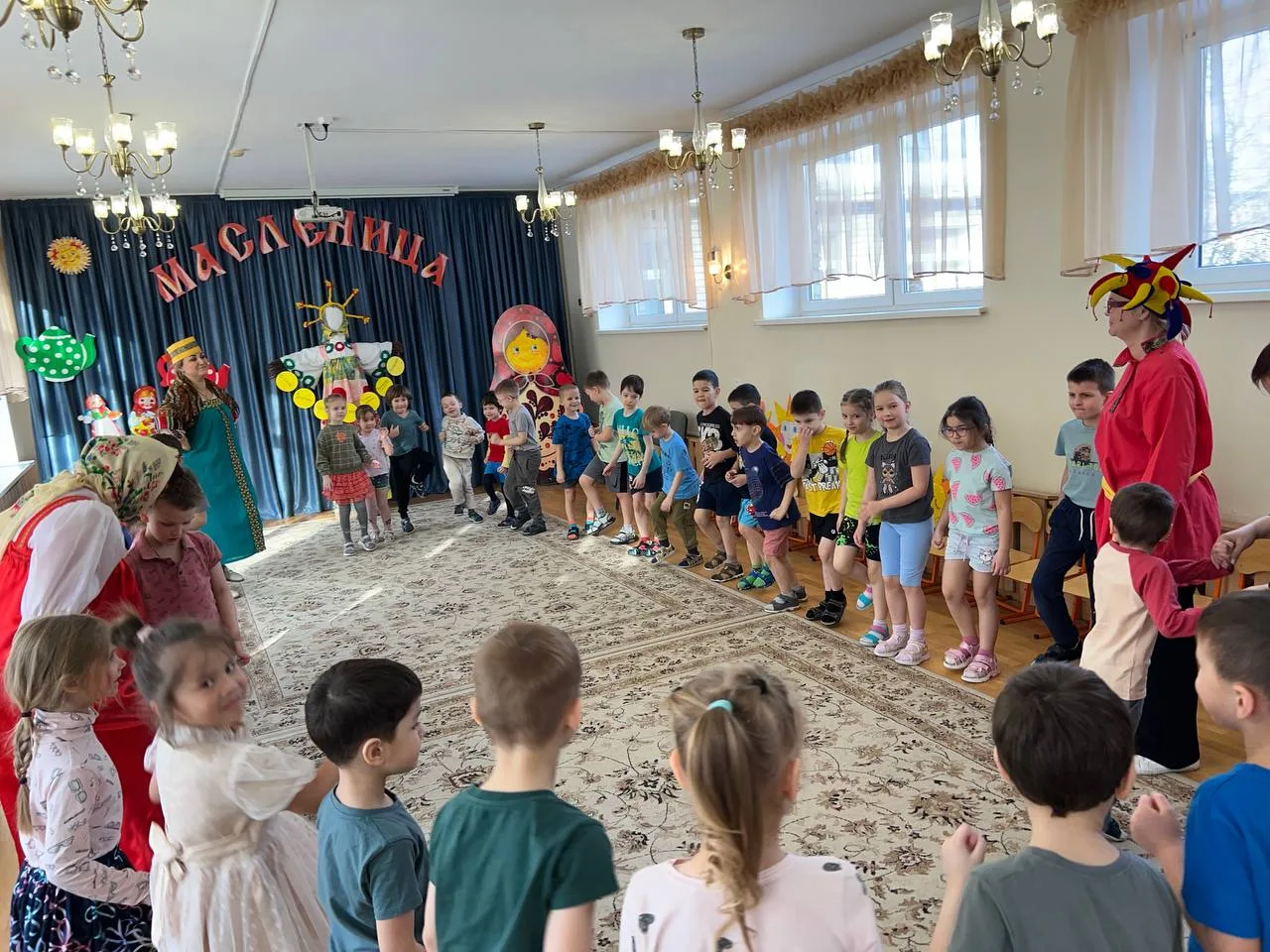 Веселый русский народный праздник «Масленица»🌞ежегодно проводится в нашем детском саду и давно стал 