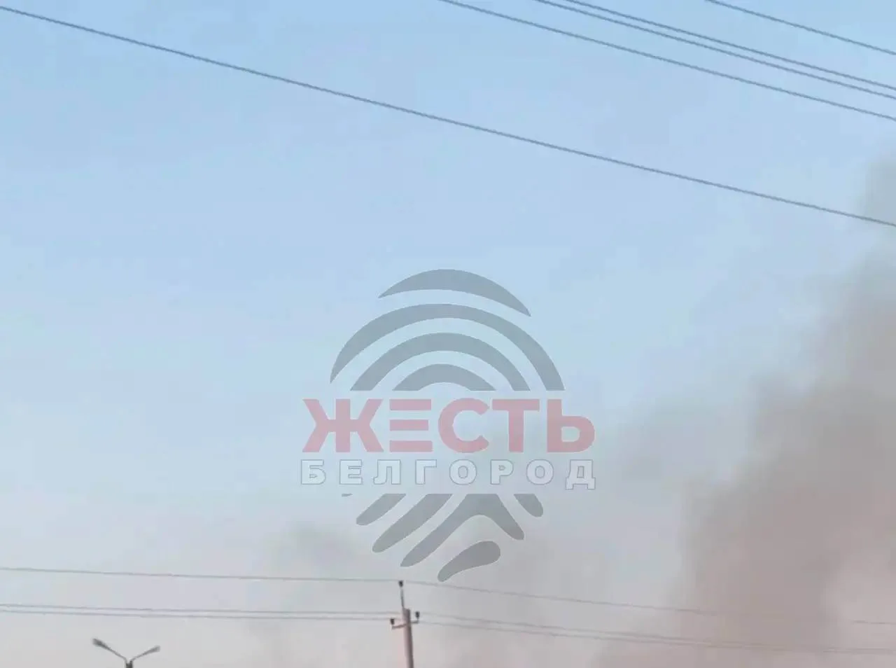 ❗️В селе Никольское Белгородского округа, предварительно, произошло возгорание на кровл...