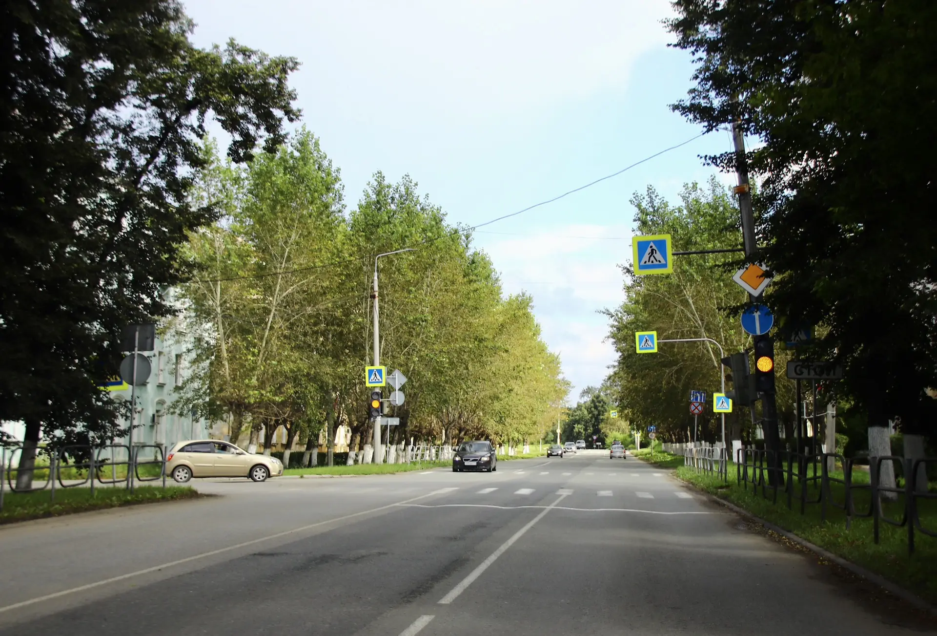 На перекрестке Ленина - Менделеева не работает светофор, сообщает подписчик.