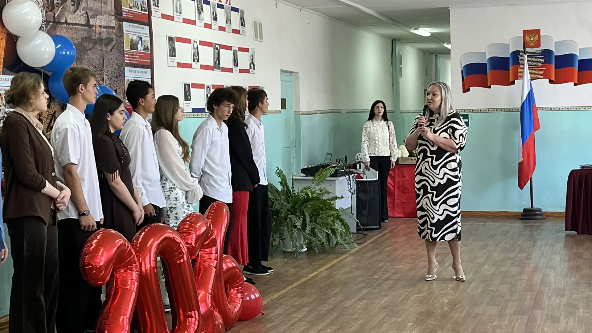 Их аттестаты пахнут летом 2026… 💔🎓