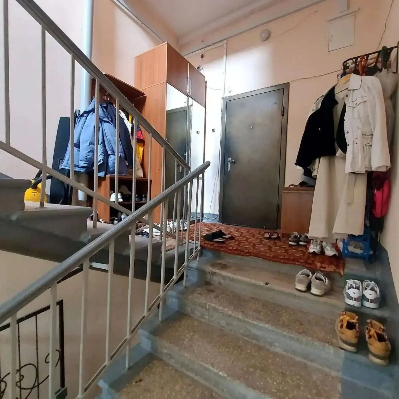 В казанском подъезде жильцы устроили прихожую